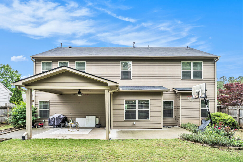 025_230_haleys_court_0070_697